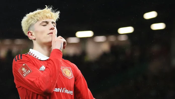 Amorim Suruh Garnacho Cari Klub Baru Jelang Musim 2025/26 (Foto: AFP/Lindsey Parnaby)