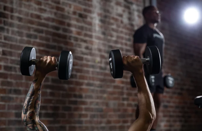 Kesalahan Umum Pemula di Gym. (Foto: primalstrength)