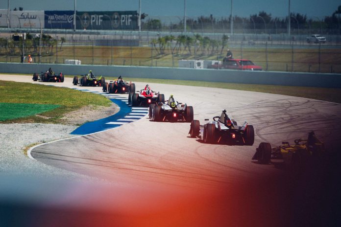 Jadwal Lengkap Formula E 2025 (Foto: Paddy McGrath / Spacesuit Media)