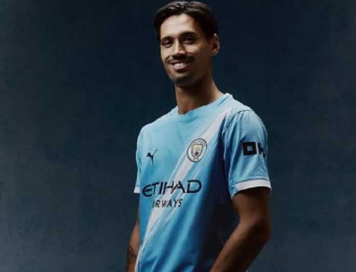 Tijjani Reijnders Resmi Gabung Manchester City. (Foto: Man City)