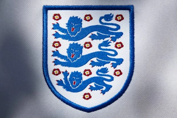 Tiga Singa di Kaus Tim Sepak Bola Inggris