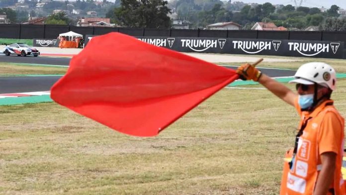 Arti dan Fungsi Bendera di MotoGP (Foto: MotoGP)