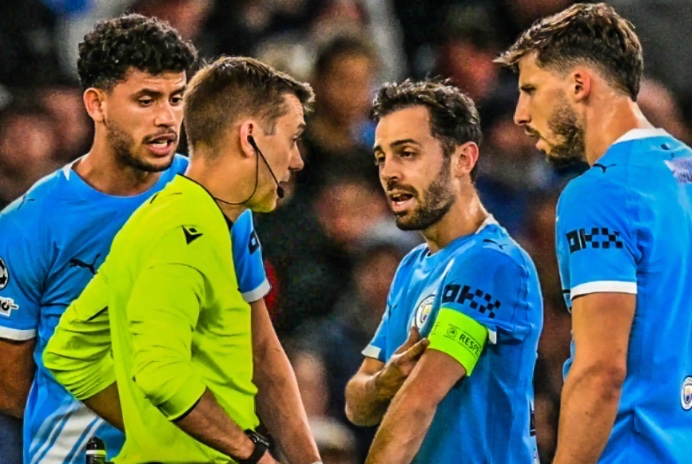 10 Pemain Liga Inggris yang Kontraknya Habis 2026, Siapa Jadi Rebutan Klub Besar? (Foto: X @eurofootcom)