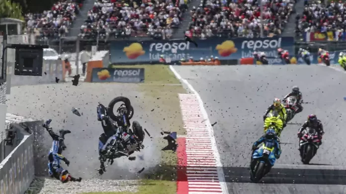 Kecelakaan Maut Alex Marquez Picu Revolusi MotoGP, Holeshot Bisa Dihapus Total (Foto: Crash)