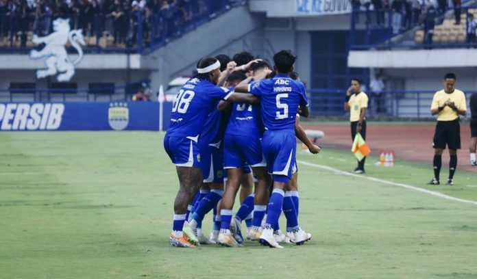 Luar Biasa! Persib Bandung Sukses Cetak Rekor Juara Tiga Musim Beruntun (Foto: Dok. Persib Bandung)
