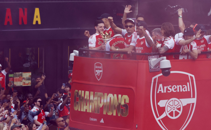 Parade juara arsenal (Foto: X/@JacobsBen)